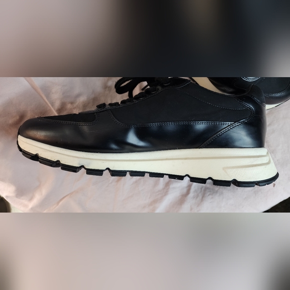 Prada Men's 11.5 Black Shock Absorbing Low Top - Picture 7 of 15